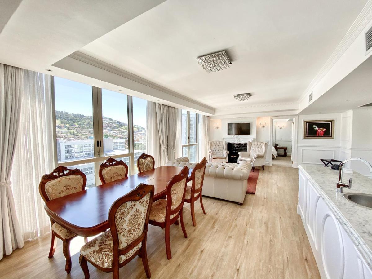 Pepperclub Hotel Cape Town Bagian luar foto
