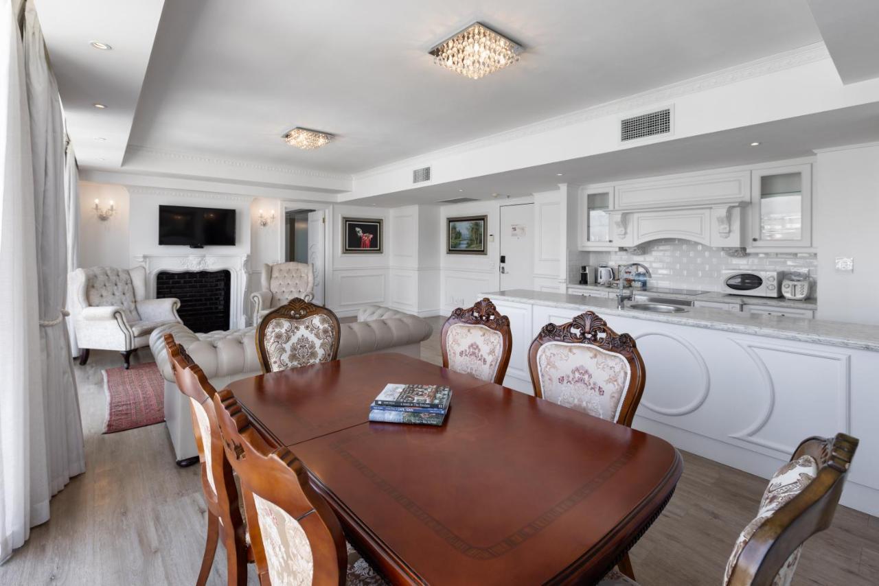 Pepperclub Hotel Cape Town Bagian luar foto A typical apartment interior